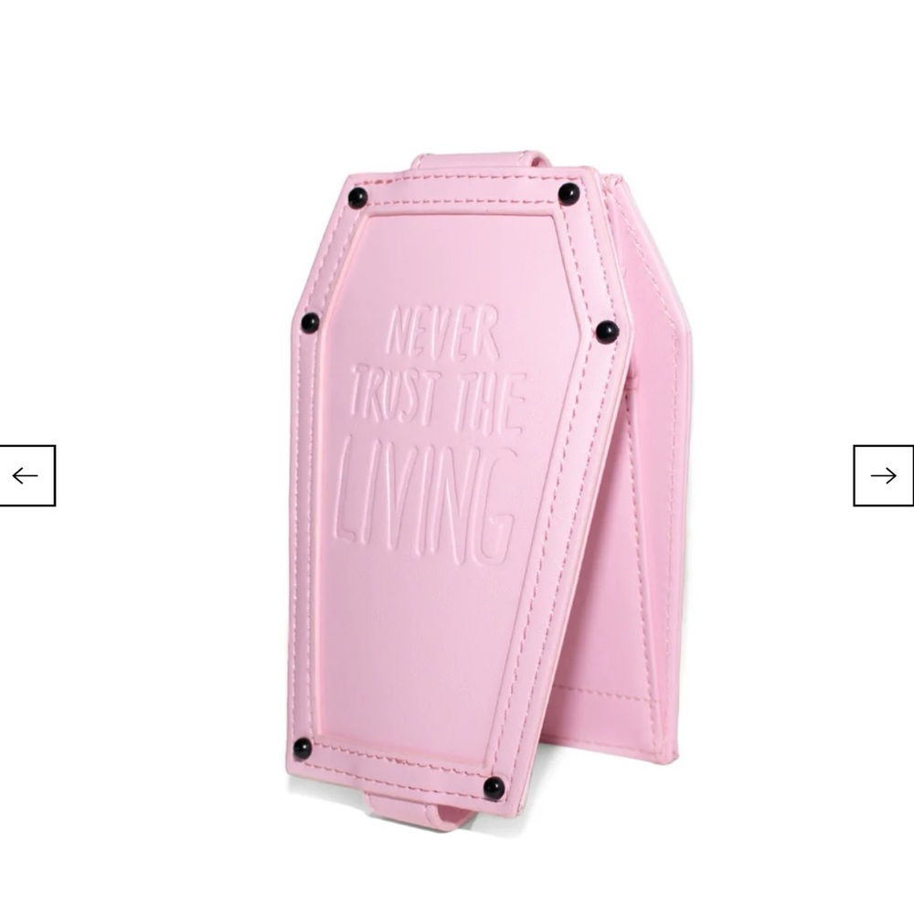 NEVER TRUST PINK COFFIN CARDHOLDER WALLET by Blackcraft - Picture 3 of 4